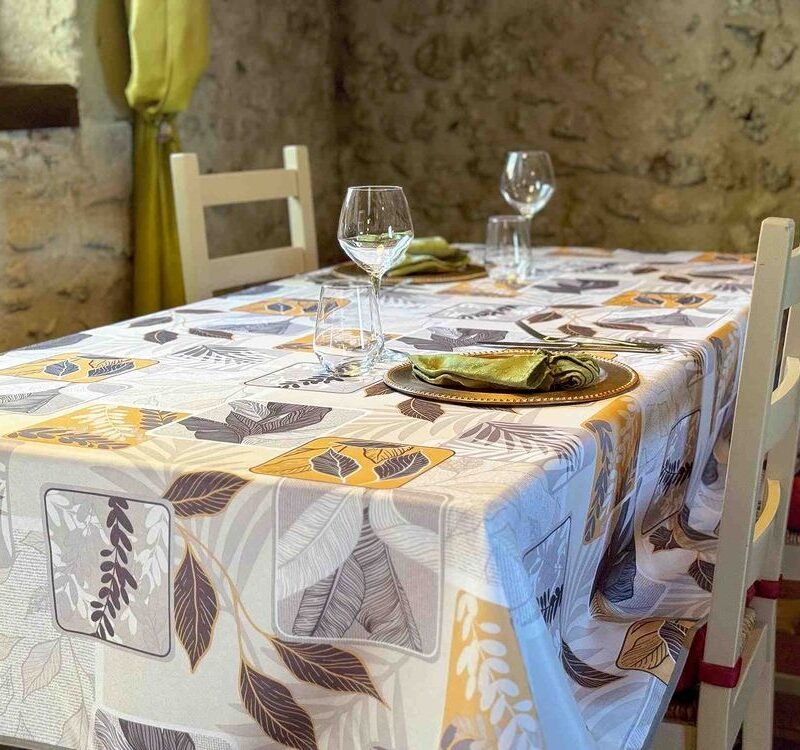 Nappe polyester  Enola