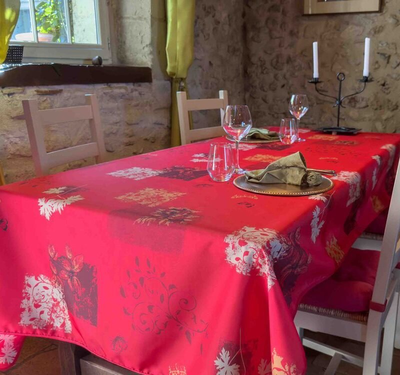 nappe polyester sur mesure Auriane rouge