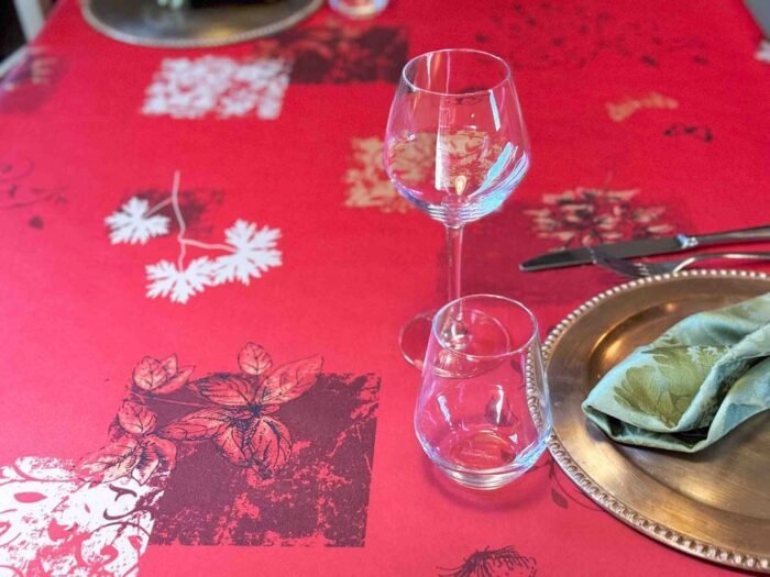 nappe polyester sur mesure Auriane rouge – Image 2